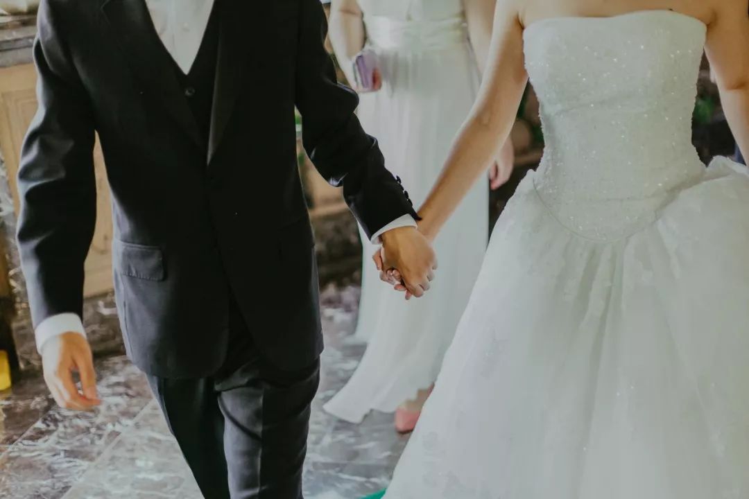 <b> 长沙市婚外情调查：新婚姻法对起诉离婚有什么</b>