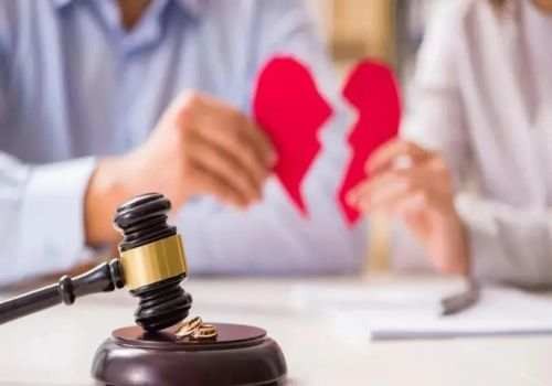 <b> 长沙市婚外情调查：新婚姻法对起诉离婚有什么</b>